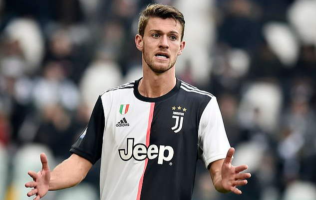 关于尤文今夏引进新中卫不顺利,新赛季考虑留用鲁加尼或贾洛的信息 关于尤文今夏引进新中卫不顺利,新赛季考虑留用鲁加尼或贾洛的信息