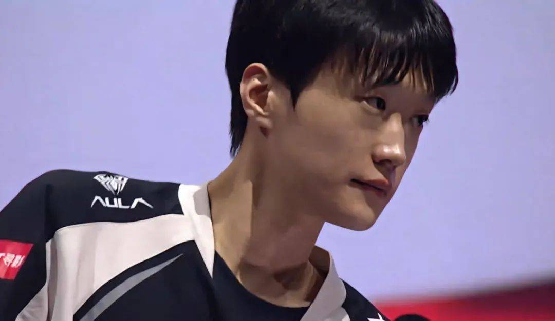 开云体育电脑版-GEN3-2AL：Shanks绝境三杀难挽狂澜；Duro连续神钩进胜决  第4张