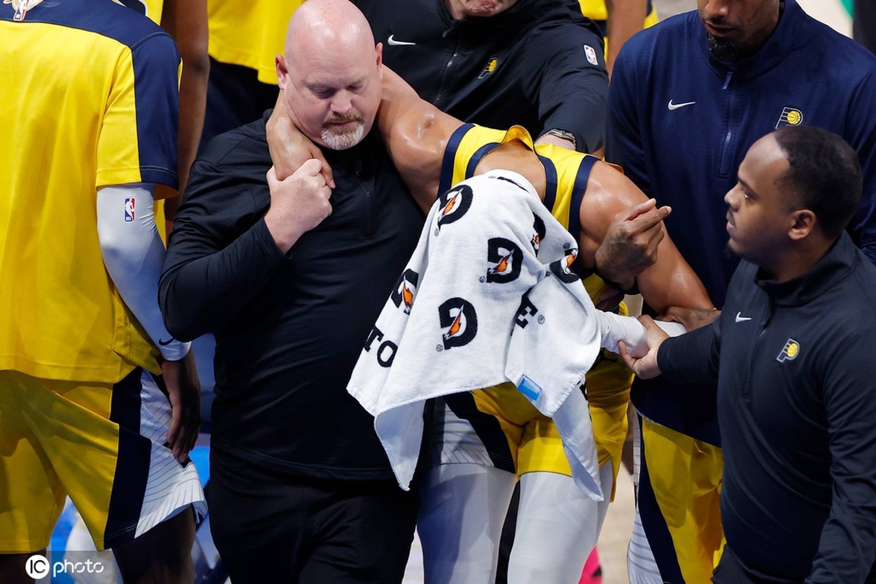 天博体育app-NBA-哈利伯顿右跟腱撕裂总决赛带伤作战