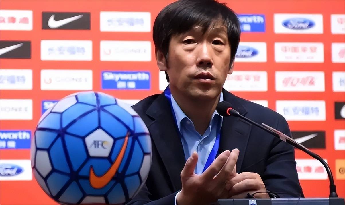 爱游戏（ayx）-国足主帅未定!东亚杯23人浮现韦世豪难入选3新星上位