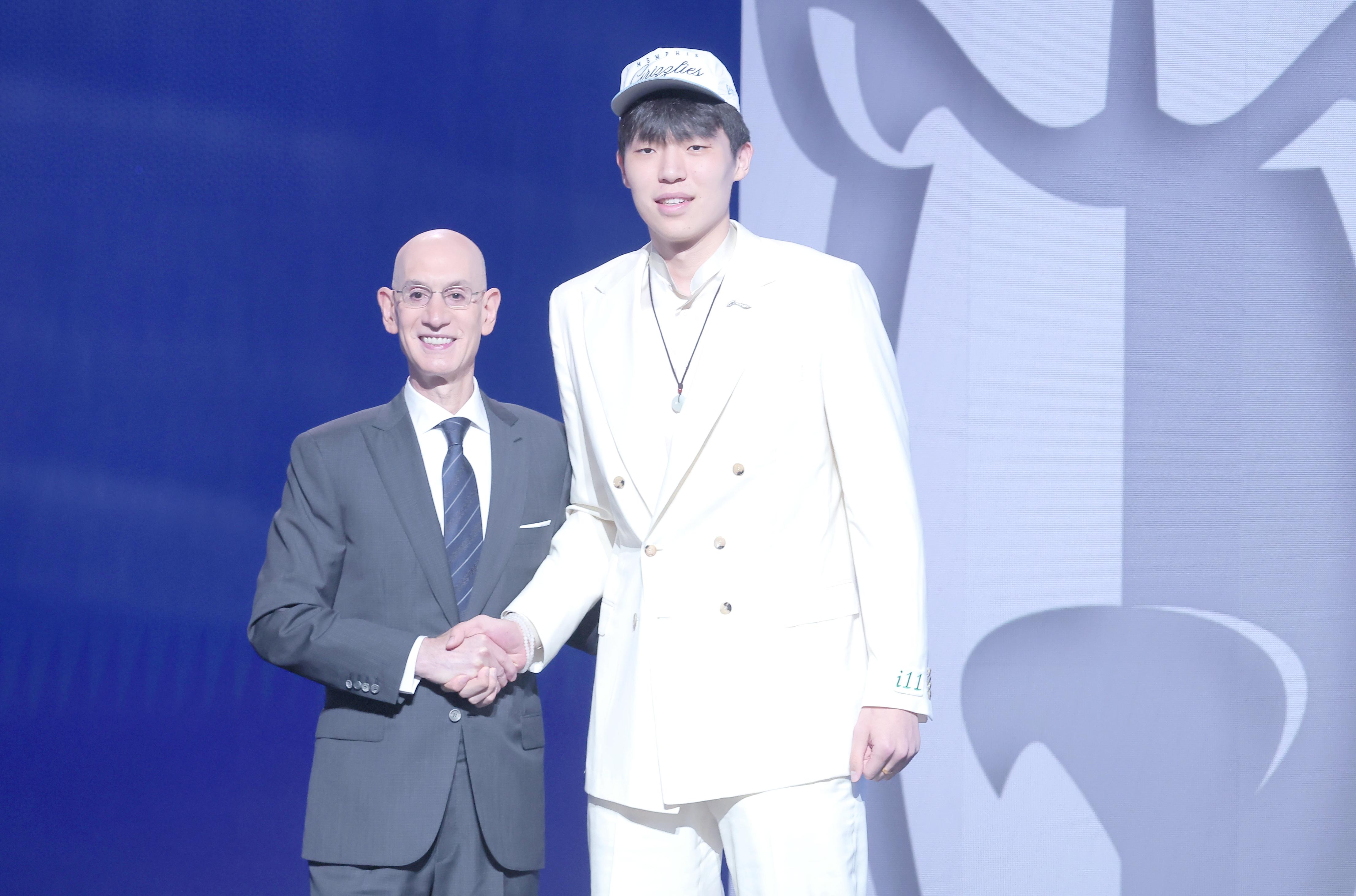 开云-67人退出今年NBA选秀杨瀚森落选概率极低