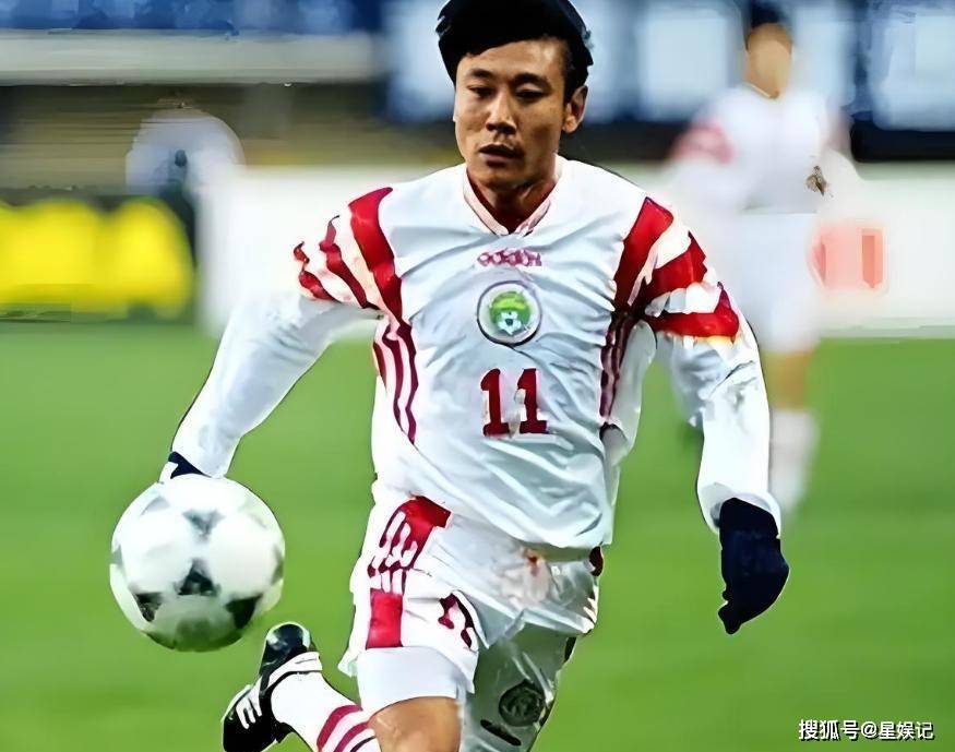 那个让那英“未婚生子”的前国脚高峰，20年后现在过得怎么样？的简单介绍