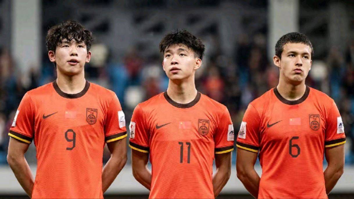 包含国足东亚杯总结：1胜2负进1球，两新人表现合格，主帅问题依旧困扰的词条