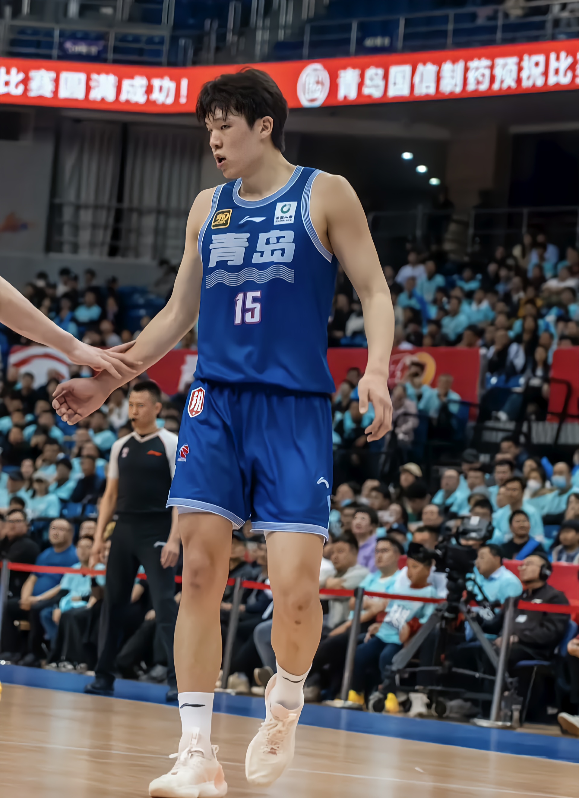 爱游戏-王睿泽30分杨瀚森29+10+7青岛击败深圳