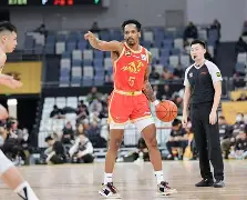 爱游戏-二进宫！曝广厦签约外援沃尔顿一年前曾被裁掉