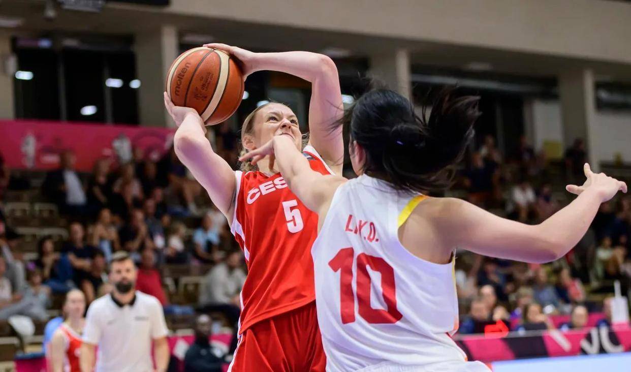 U19女篮世界杯-冉珂嘉25+16中国加时险胜捷克结束连败 U19女篮世界杯-冉珂嘉25+16中国加时险胜捷克结束连败