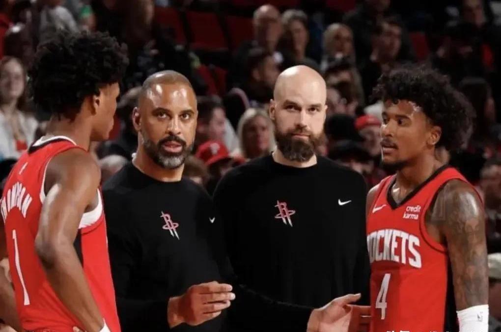 开拓者曾先后送走利拉德和霍乐迪现今二人波特兰联手的简单介绍