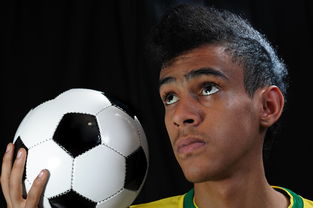 曼联加锁人求，员入卡尼阵摩丢爱