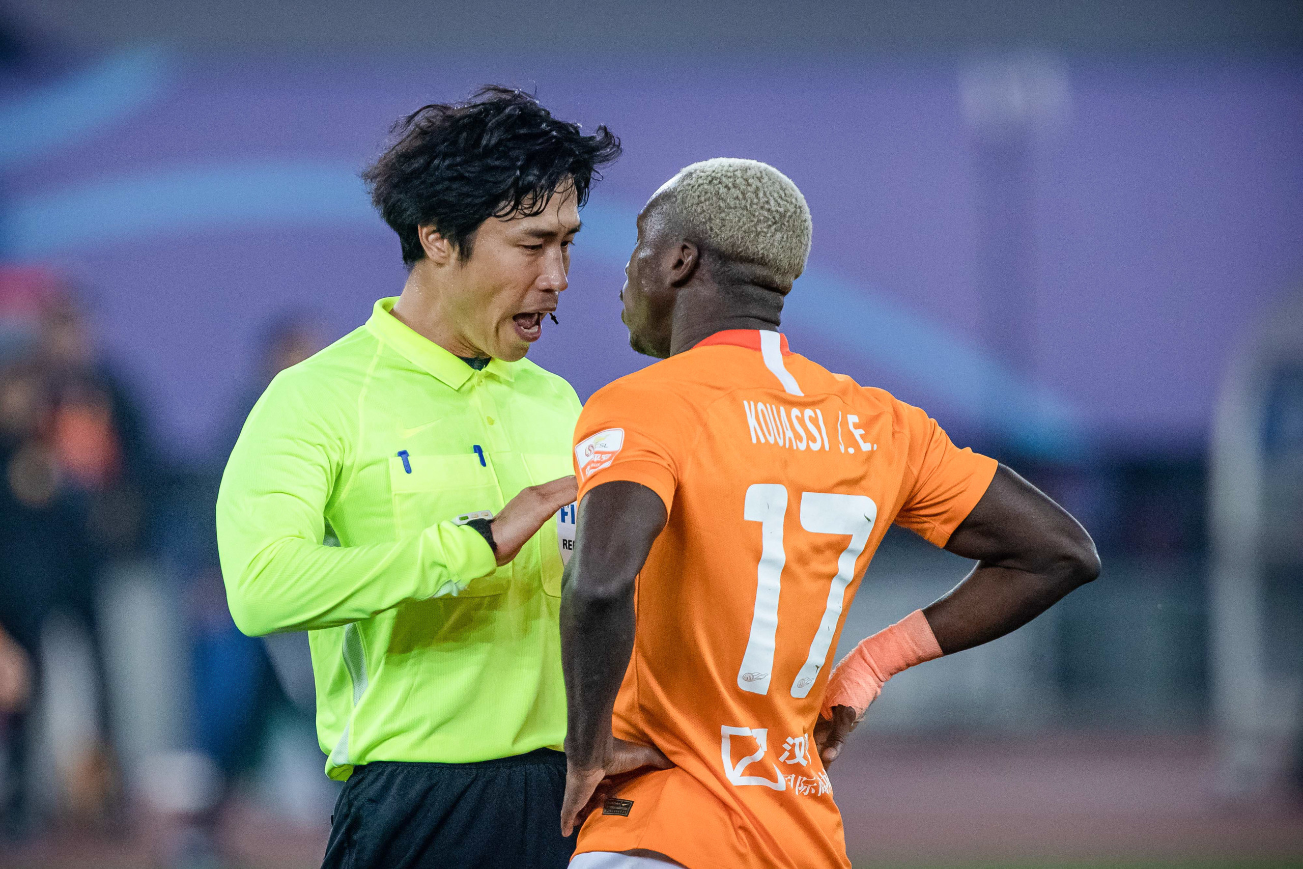 关于中甲第25轮裁判安排揭秘：VAR裁判助力争二大战的信息