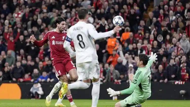 利物浦冬窗砸1亿欧！签5500万前锋+5000万后卫，两大短板一次补齐的简单介绍