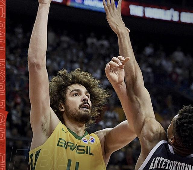 关于巴西专家：奥斯卡的心脏问题不会危及生命或许能重返赛场的信息