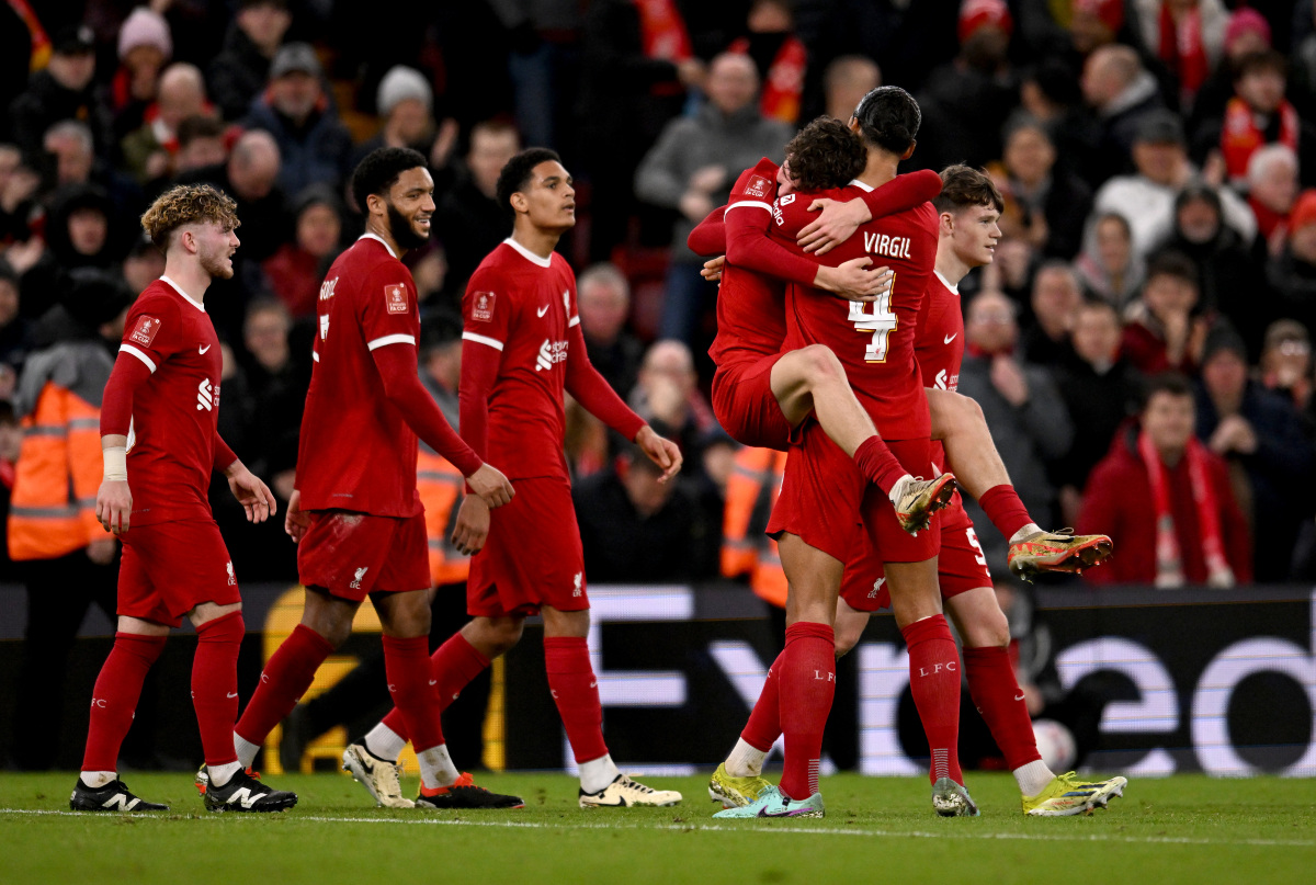 对阵西汉姆点射破门，萨卡200场英超已参与100粒进球