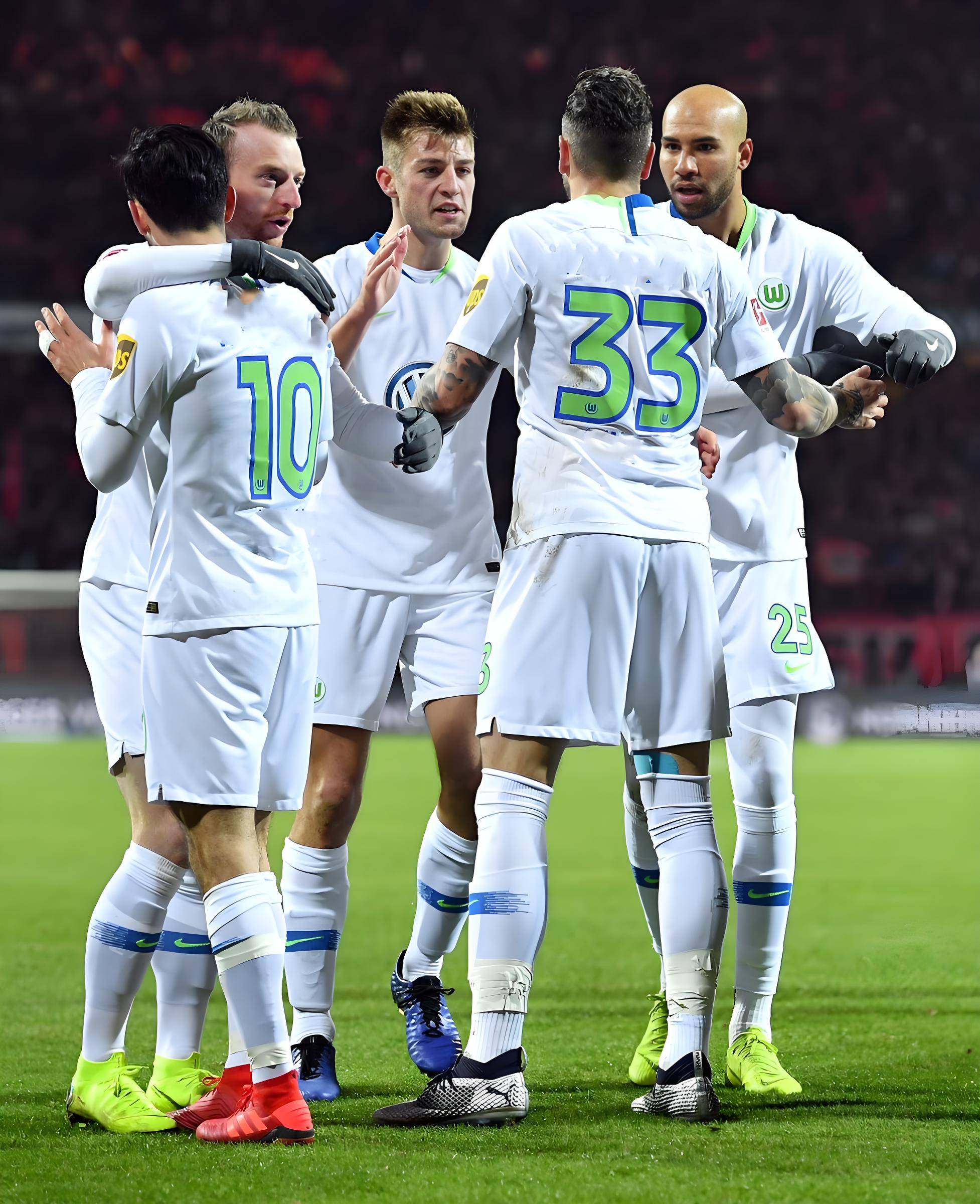 包含德甲焦点战:多特蒙德vs莱比锡首发阵容解析与战术展望的词条 包含德甲焦点战:多特蒙德vs莱比锡首发阵容解析与战术展望的词条