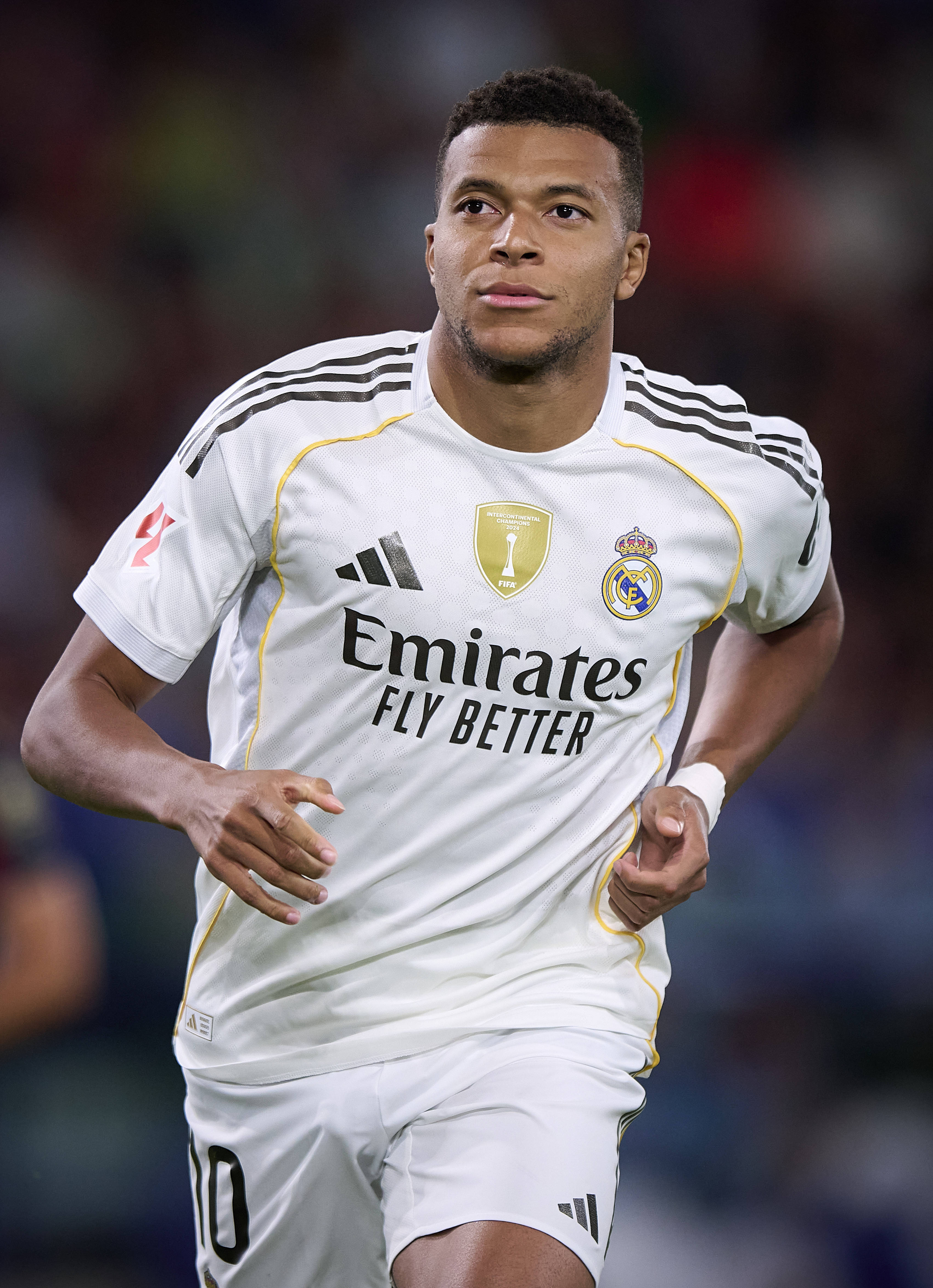 包含姆巴佩荣膺西甲9月最佳球员此前3场3球却错失8月最佳的词条