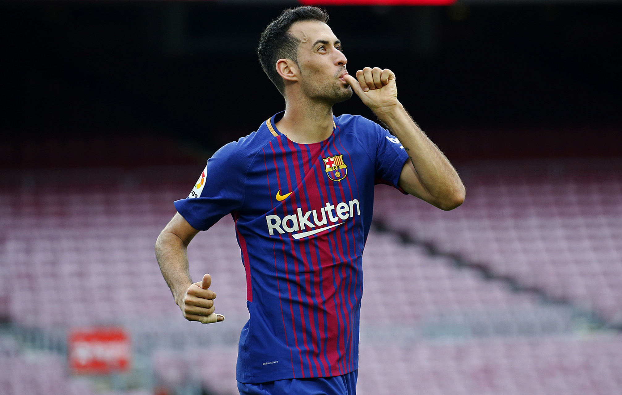 只剩皇马？世体：巴萨和欧足联关系日益改善，拟的简单介绍