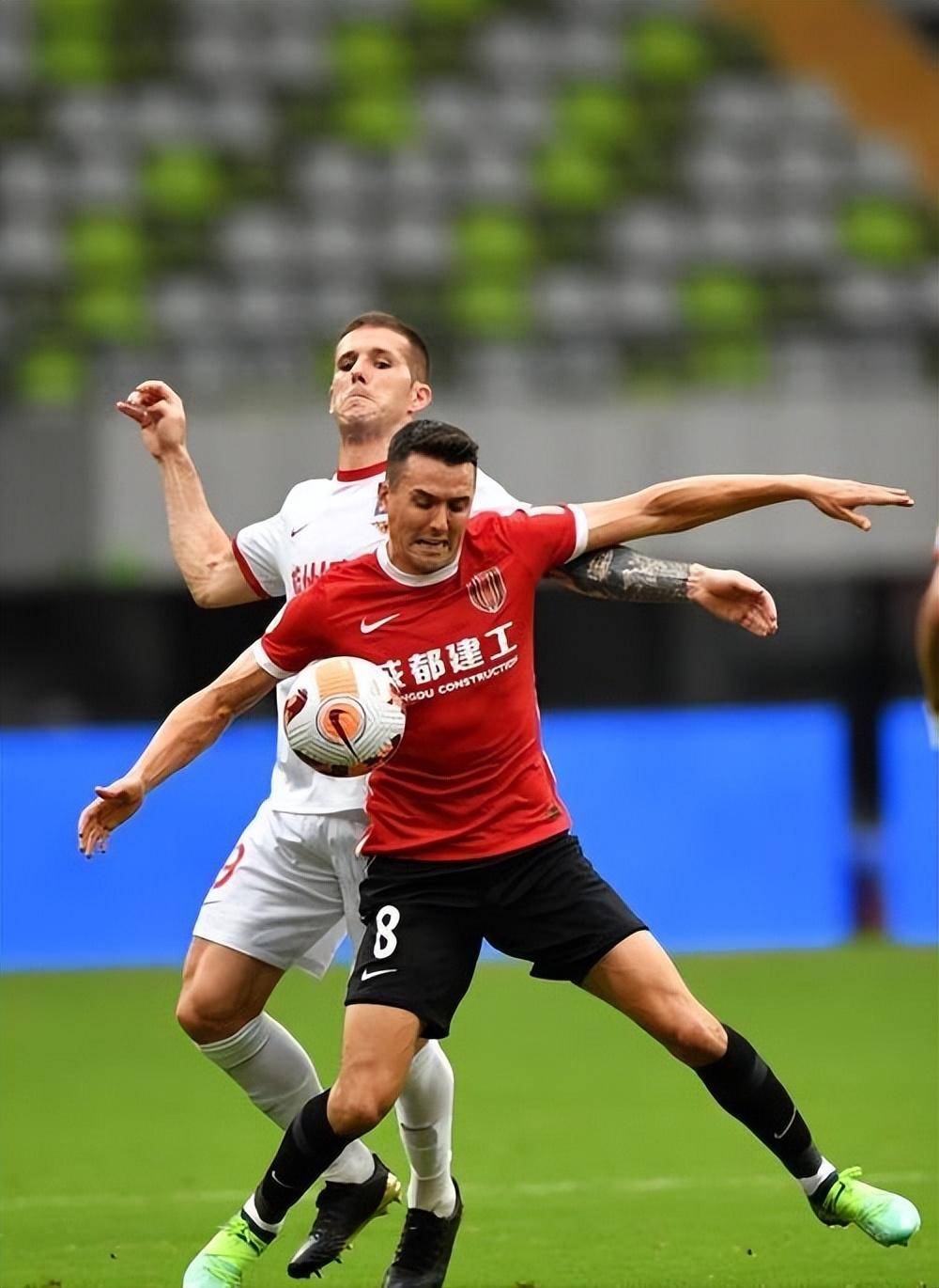 包含不是马尔康也并不是格德斯！他才是申花急需的外援，曾带上港夺冠的词条