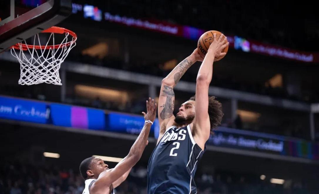 关于浓眉赛季中遭遇视网膜脱落目前已接受修复手术的信息  第2张