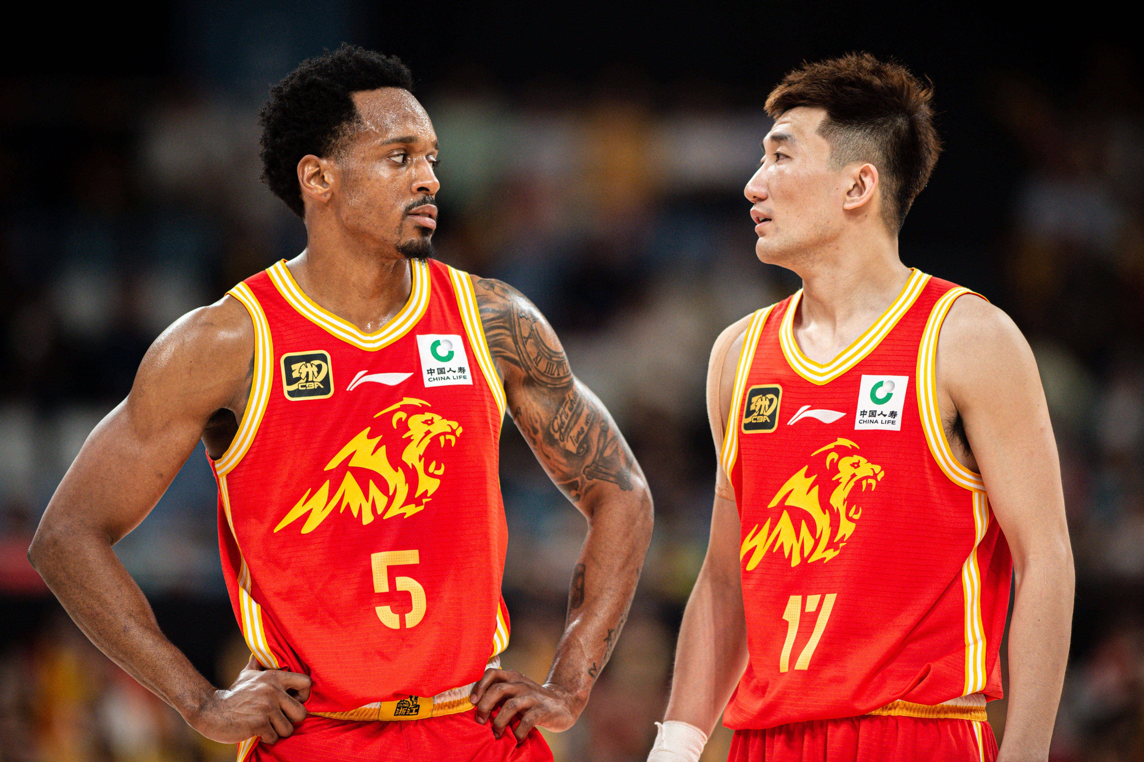 关于季后赛八强对阵：辽宁vs深圳广东vs广厦的信息