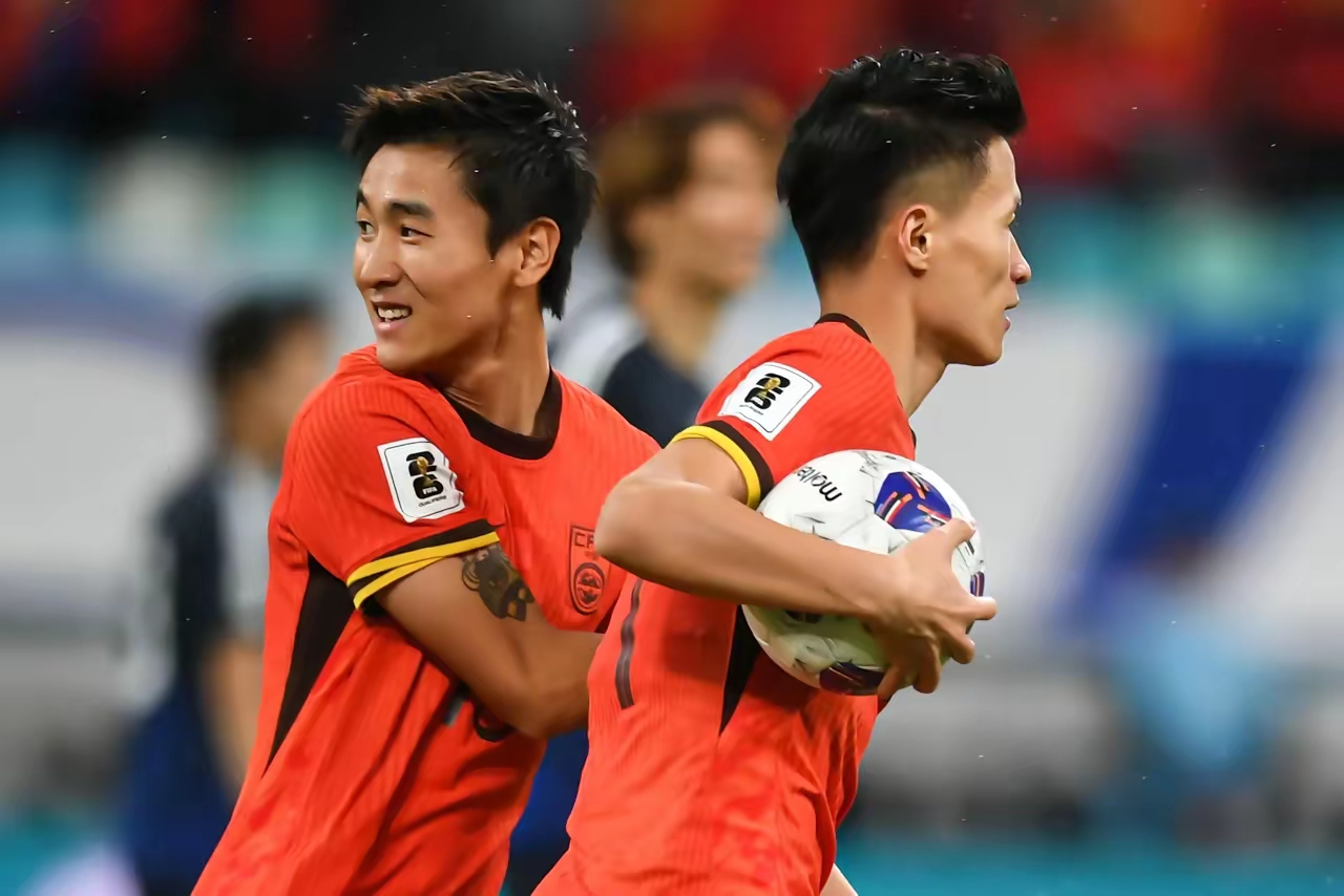 国足东亚杯第一队长浮出水面久尔杰维奇钦点不是颜骏凌和韦世豪的简单介绍  第2张