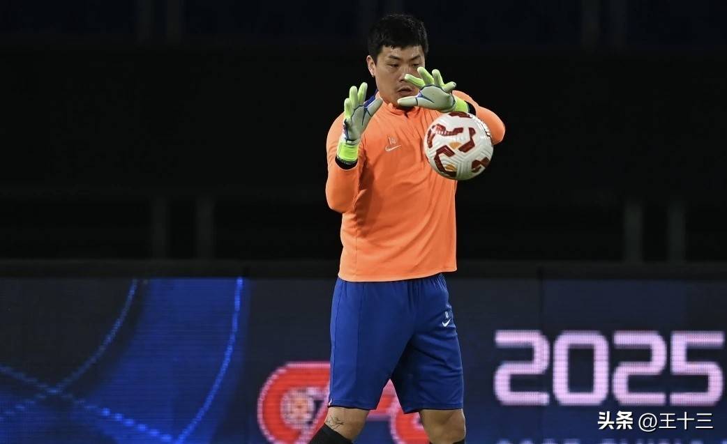 王大雷：下一个4年40岁不管什么方式都陪伴中国队的简单介绍