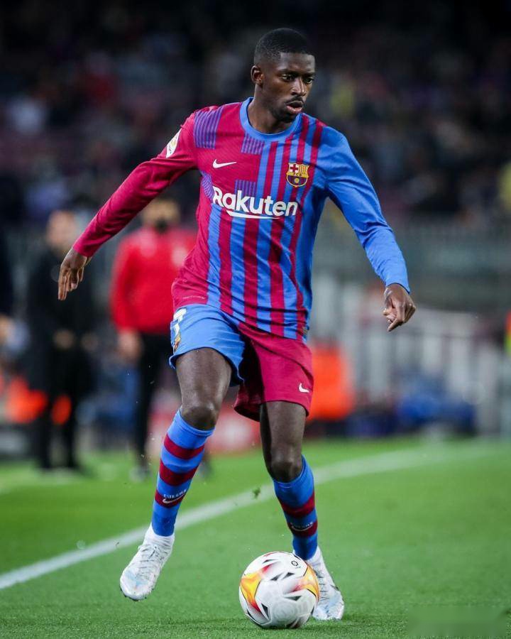 包含登贝莱绝对是本赛季最好的球员，他应该赢得一切的词条