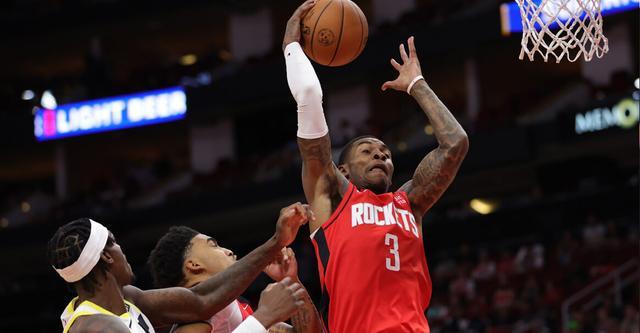 包含史密斯30分江苏不敌山东10连败克里斯25+21的词条  第2张