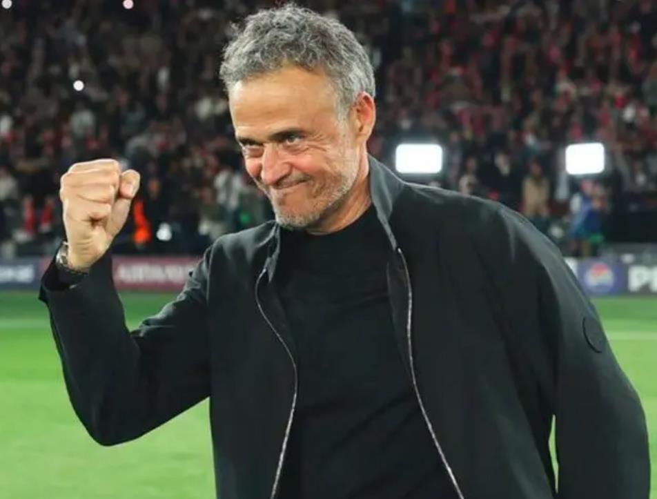 大巴黎4比0大胜皇马！恩里克表现不俗，已成世界的简单介绍  第2张