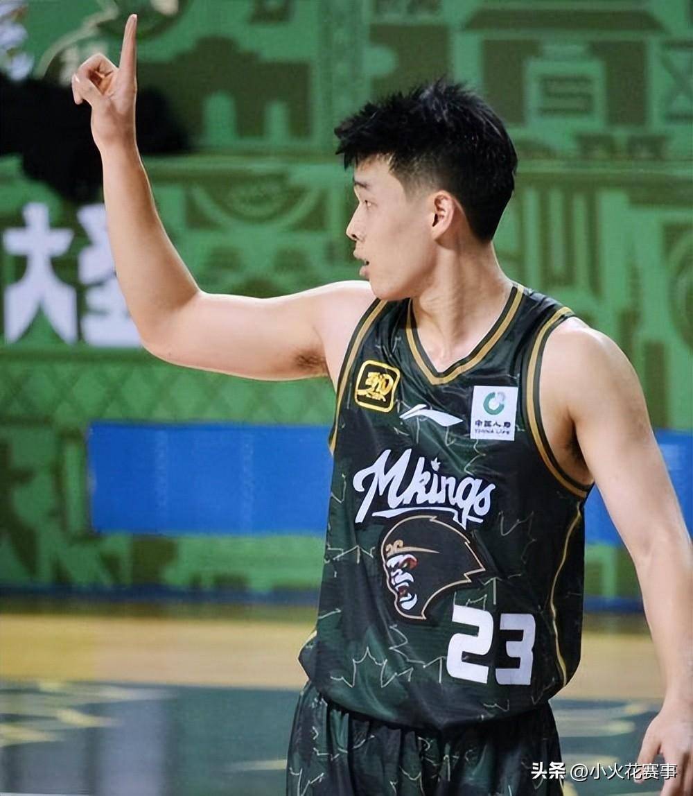 曾凡博18分首钢不敌新疆上海加时险胜同曦