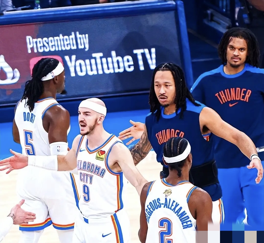 包含雷霆官方晒出G5主场球馆照片，为明日天王山之战预热的词条  第2张