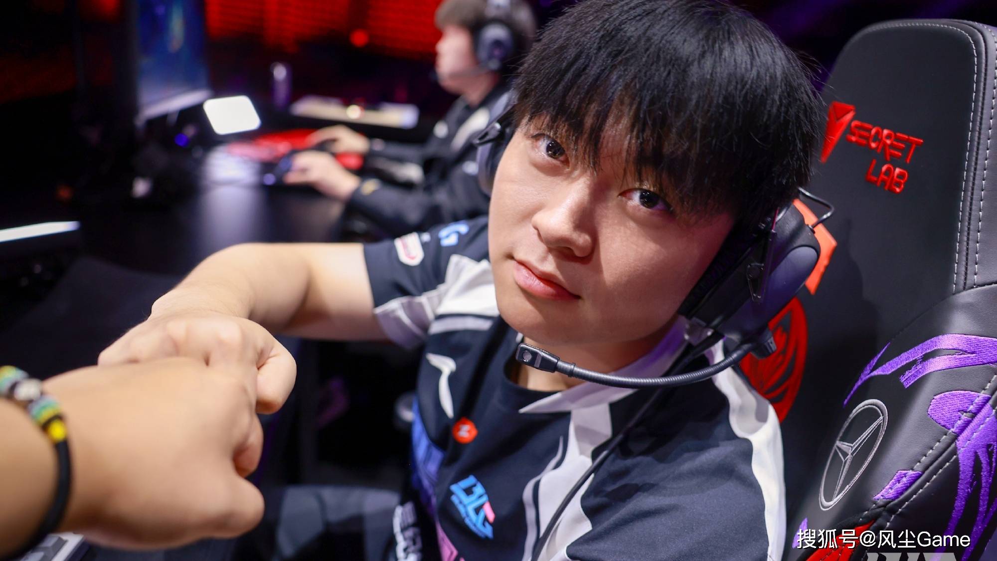 关于LPL重回第二赛区!BLG3-2险胜FLY,赛后阿Bin放狠话:打进MSI决赛的信息 第1张