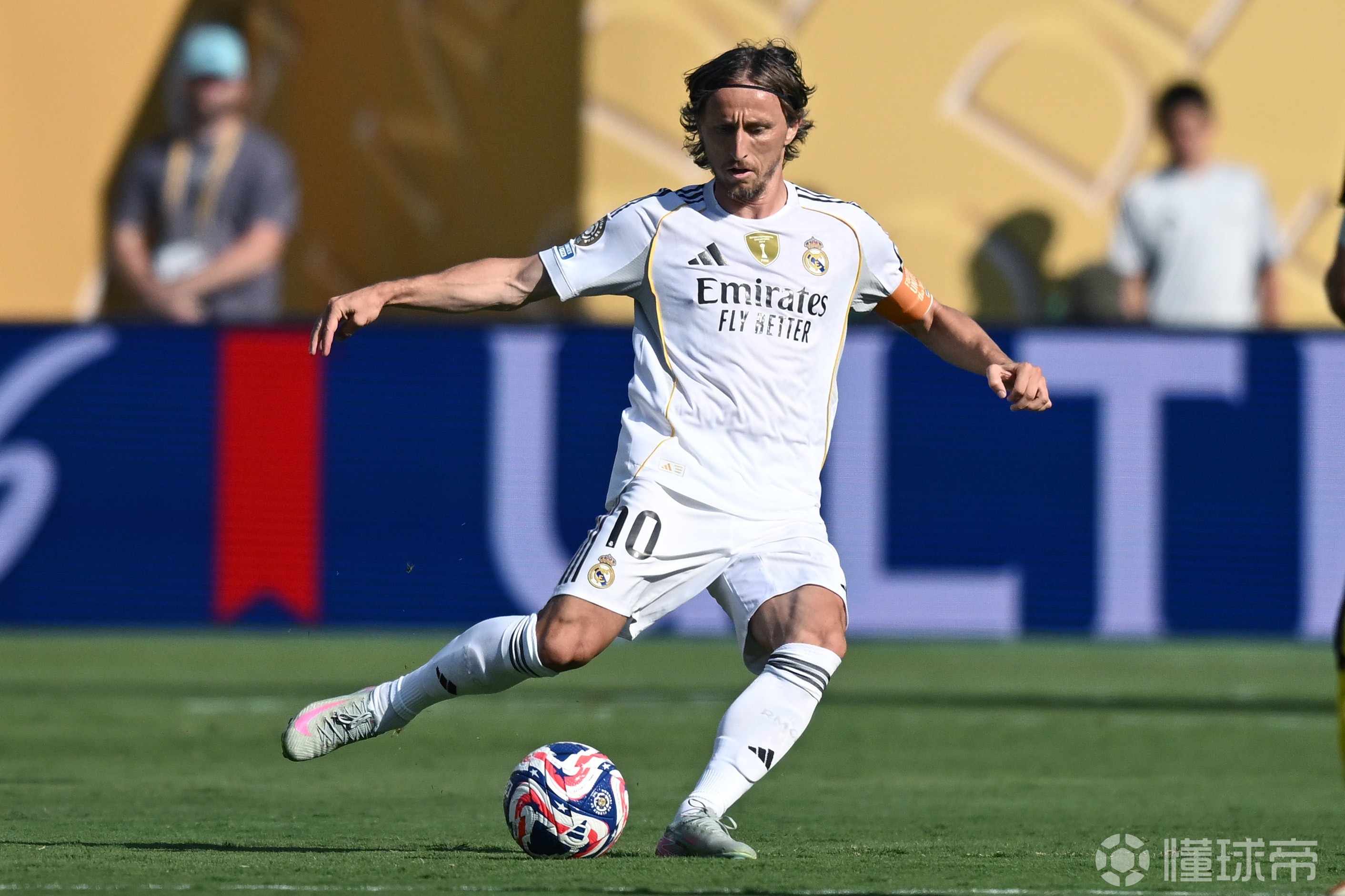 关于4-0，完爆！世俱杯夺冠热门诞生！皇马苦吞4球淘的信息  第2张