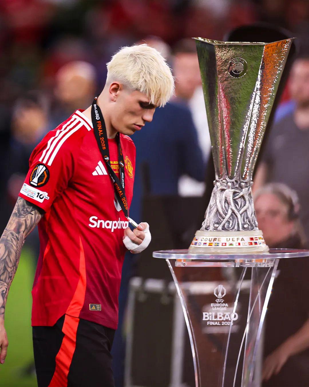 包含因曼联要7000万镑加纳乔难去其他联赛，仅英超能满足要价的词条  第2张