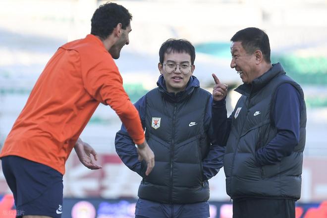 泰山队崔康熙旧伤复发返韩治疗将组建临时团队负责比赛的简单介绍  第2张