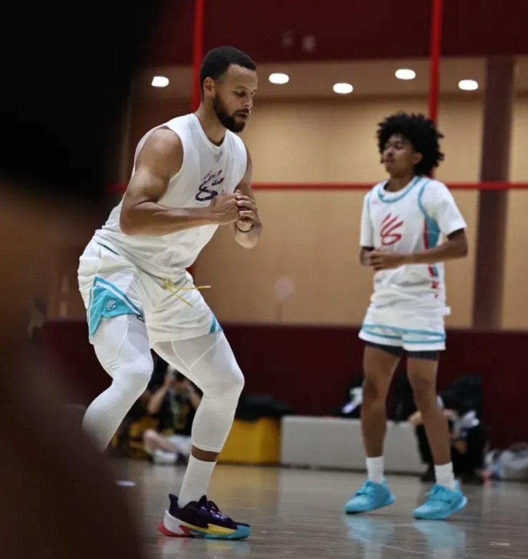 包含17岁的朱正很好，但他救不了中国男篮的词条  第1张