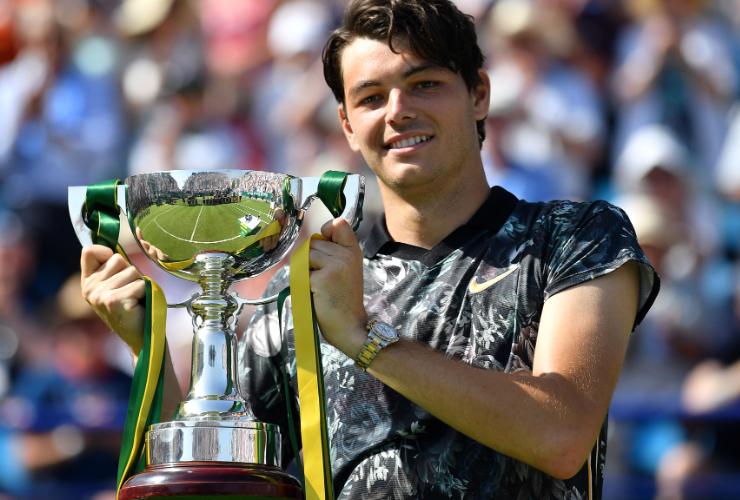 包含温网-阿尔卡拉斯3-1逆转卢布列夫弗里茨收退赛礼晋级的词条  第2张