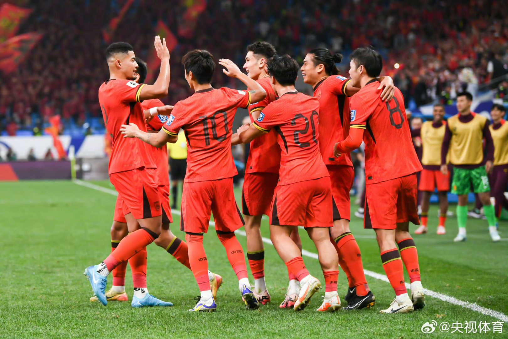 关于亚洲足球盛宴：日本对决中国，四强赛激情上演！的信息  第2张