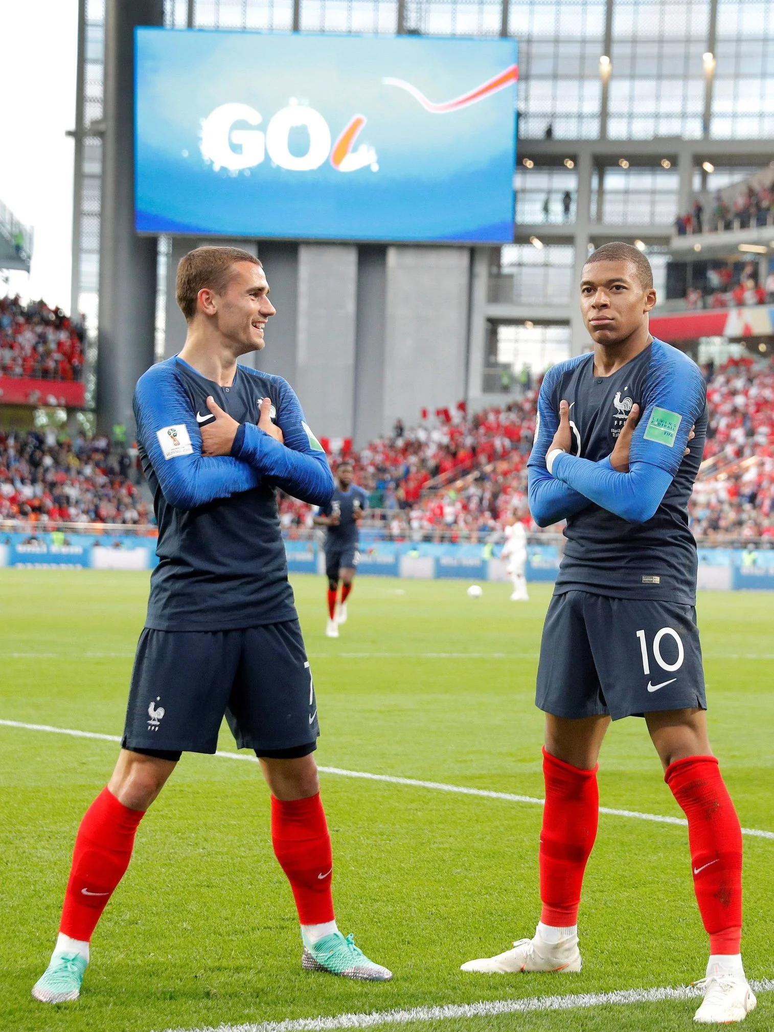 足坛悲喜一夜！皇马2-5连胜终结，多特蒙德2-0，尤文2连平，大巴黎国米齐获胜的简单介绍