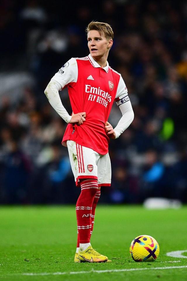 包含厄德高：英超每一分都很重要，希望终结主场对西的词条