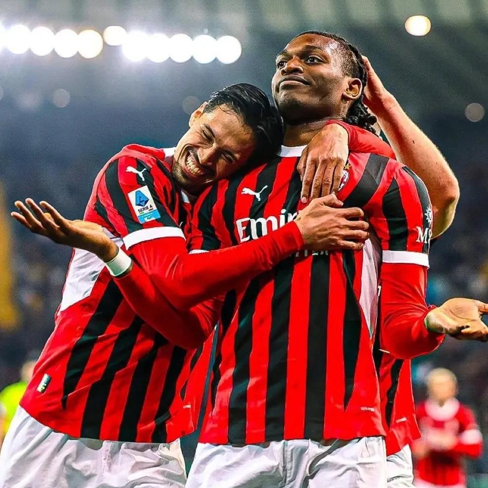 关于卢克肖再次败给了穆里尼奥，曼联积极补强左后卫，盯上罗马弃将达尔的信息