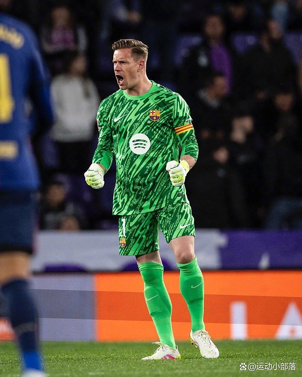 巴萨门将大乱局！特尔施特根回归引发连锁反应多名门将遭遇发展困境的简单介绍