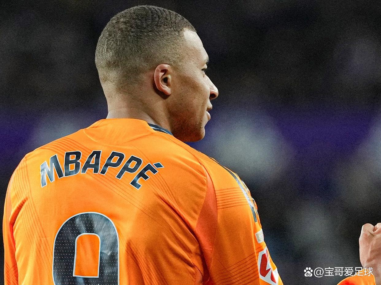 包含克里斯蒂亚诺点赞姆巴佩:从偶像到传承,足球之巅的对话的词条 包含克里斯蒂亚诺点赞姆巴佩:从偶像到传承,足球之巅的对话的词条