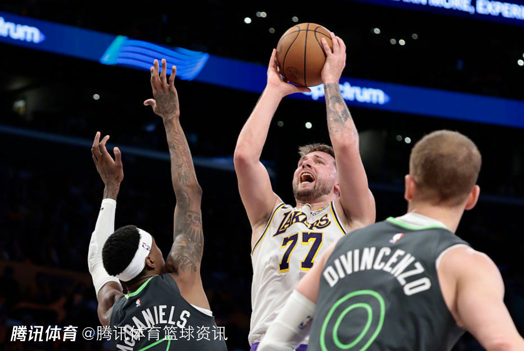 詹姆斯首秀11+12东契奇37+10湖人5人上双逆转爵士的简单介绍  第2张