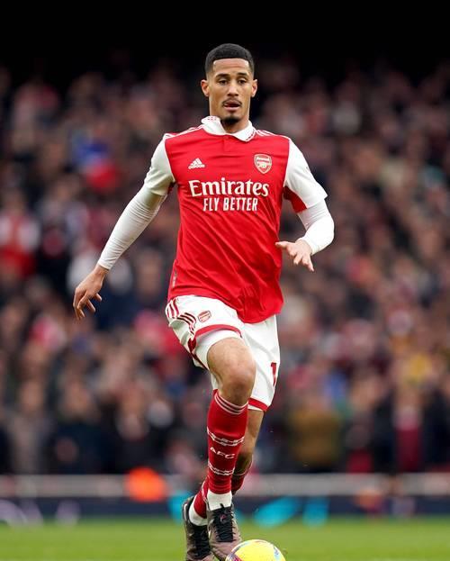 包含萨利巴：我必须作为阿森纳的领袖之一，希望能成为俱乐部传奇的词条