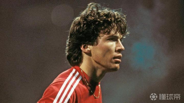 包含马特乌斯：本赛季至今拜仁的表现是完美的；科瓦的词条