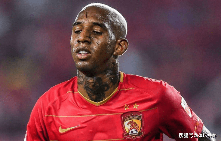 包含亚伯拉罕的强制买断条款已触发，贝西克塔斯从罗马买断他的词条