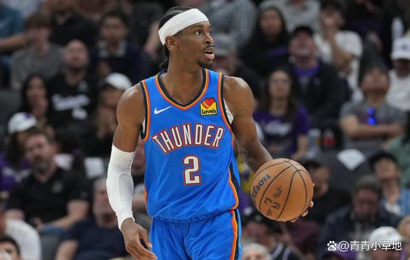 包含亚历山大12月场均得分和进球均联盟第1，但造犯规次数第35的词条