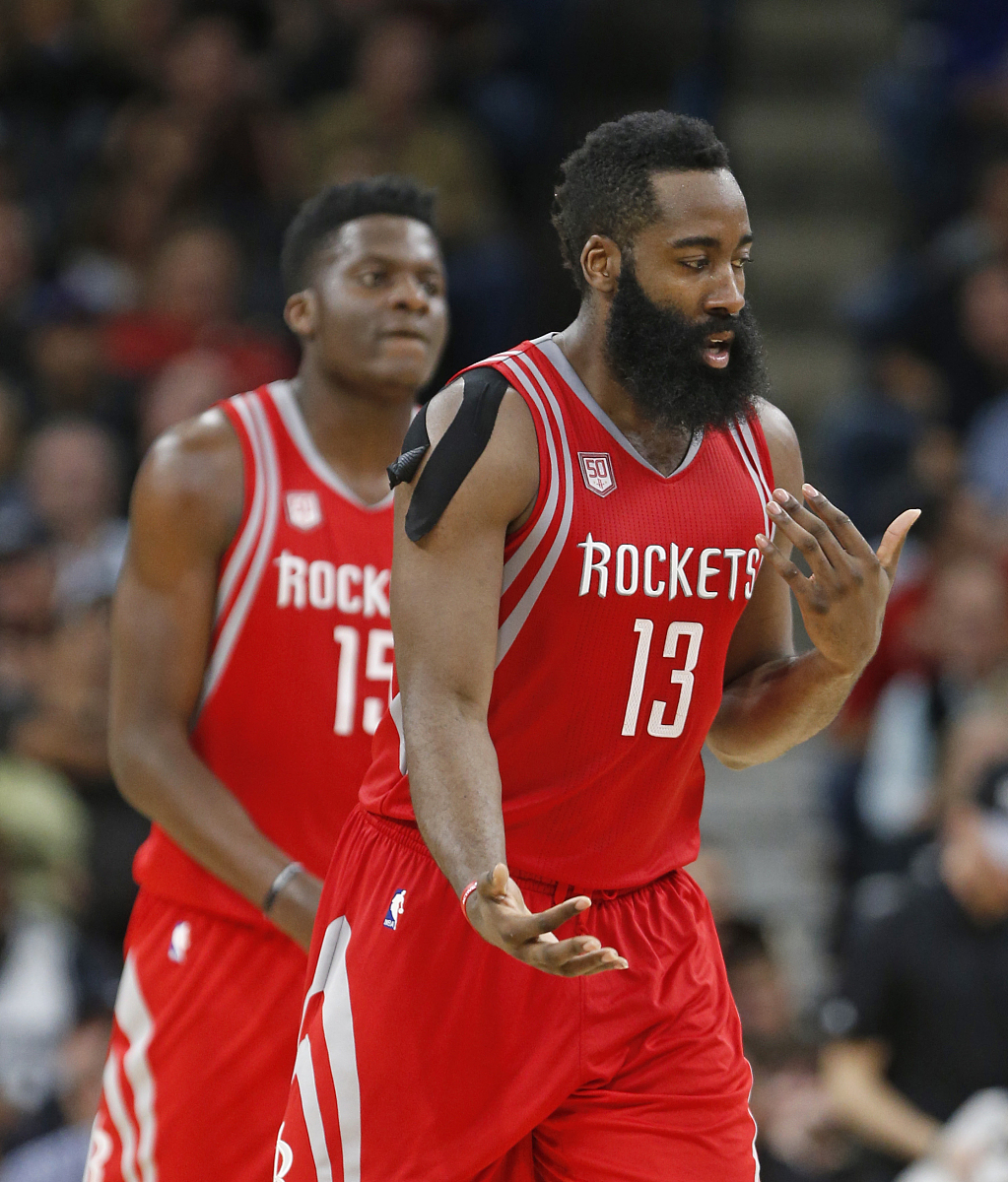 包含哈登与小卡联手砍下70分快船双核状态焕然一新大胜火箭的词条  第1张