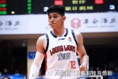 包含4连胜杀到第3！大黑马反超辽宁广厦！25岁小将场均得分比4外援多的词条  第3张