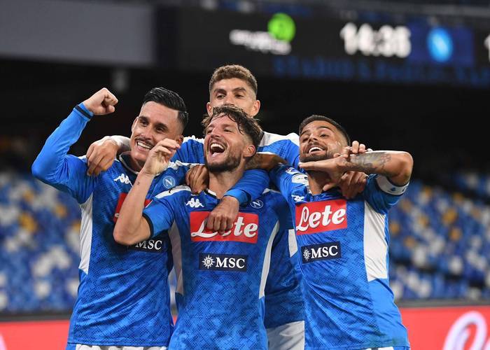 包含罗马VS博洛尼亚：攻防博弈下的红狼主场优势的词条