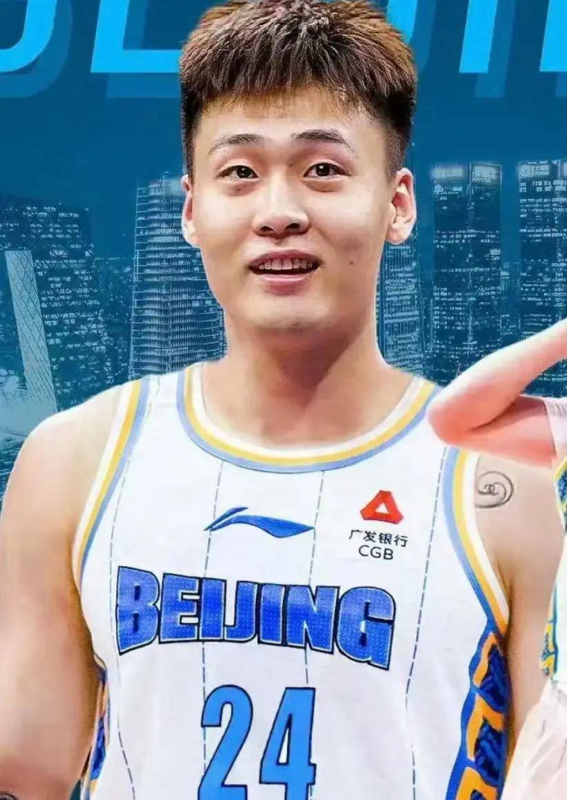 赵睿：很适应北京队还有些伤病但不影响训练比赛的简单介绍